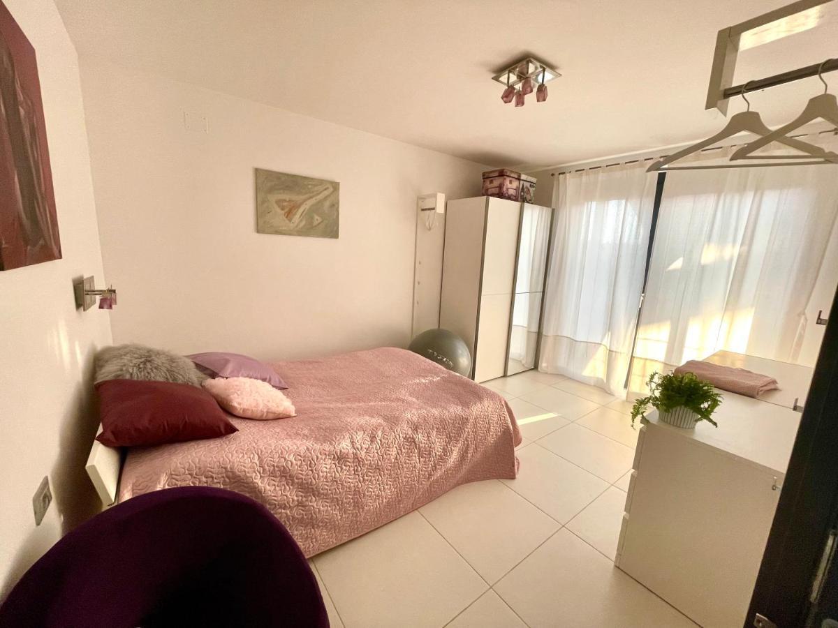 Apartamento Mega Prvacina Exterior foto